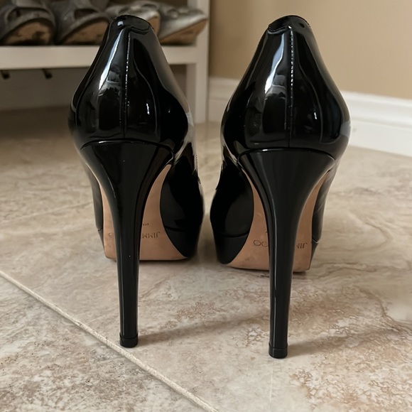 Jimmy Choo black patent leather closed toe pumps - Picture 3 of 4
